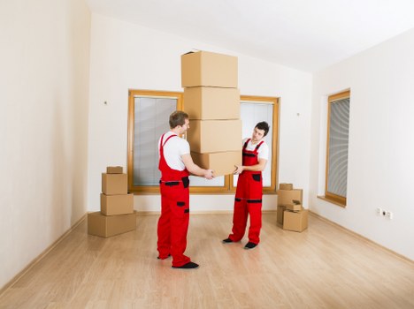 Local moving truck for flats and houses in Sutton